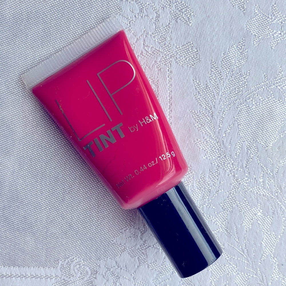 NWOT.  H&M Lip tint set of 2 extra large sizes of deeply pigmented colors. - Picture 3 of 4